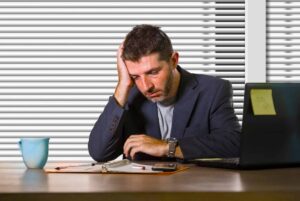 employee experiencing too much workplace stress