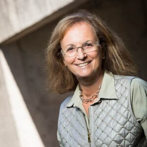Photo of Professor Emerita Lisbeth Claus